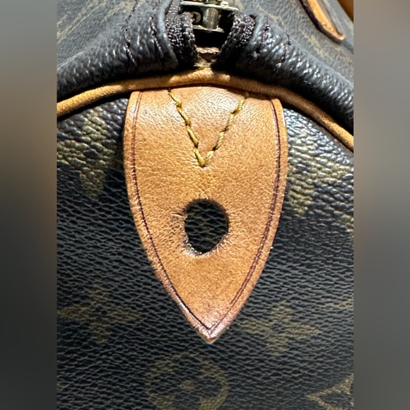 Louis Vuitton Speedy 40 Monogram Canvas Leather - Picture 13 of 16